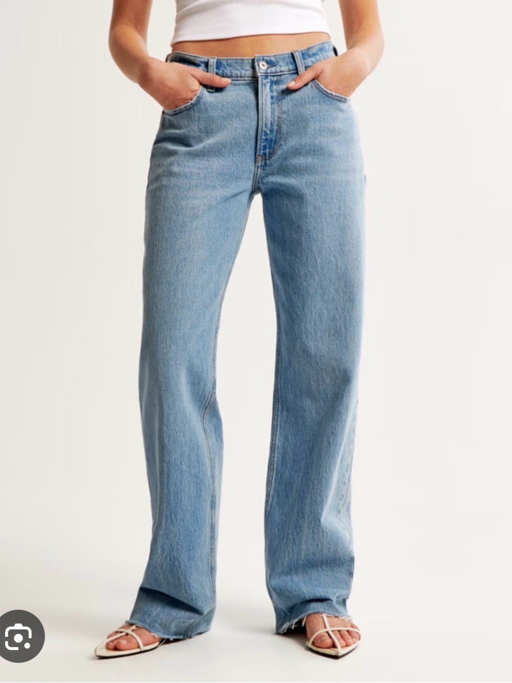 Women’s Abercrombie & Fitch Baggy Low Rise Jeans Size 30R NWT